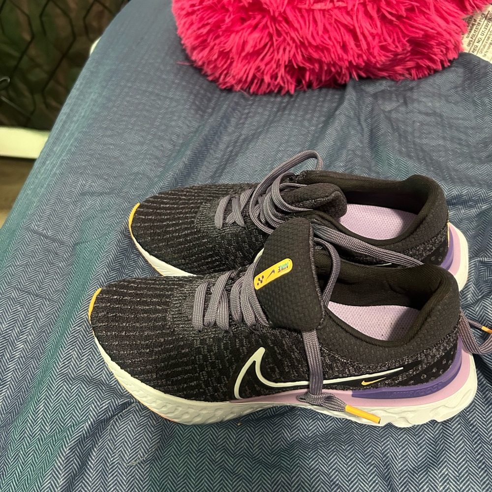 Nike Purple Sneakers for Style and Comfort Brand new